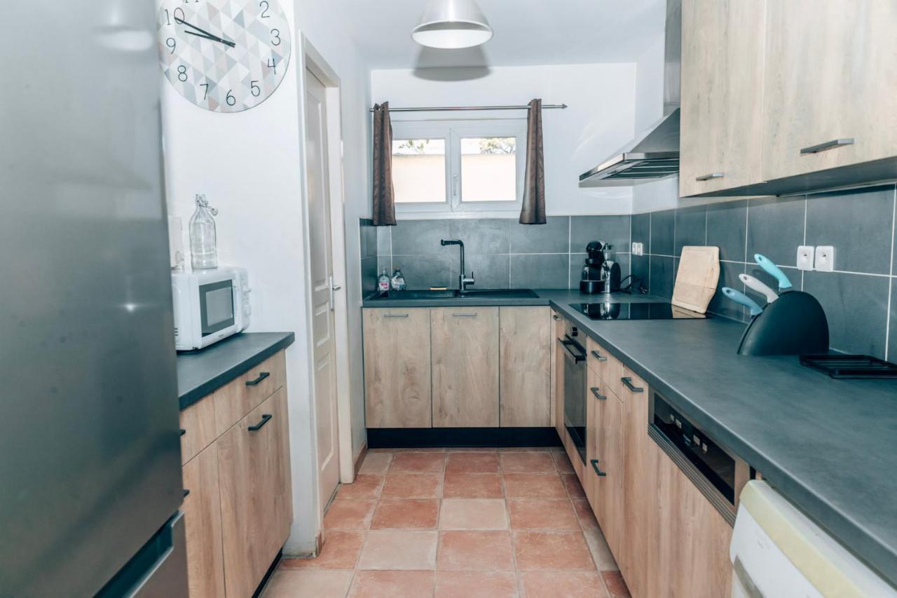 Maison Familiale Avec Piscine Privee, A Pied, Frais Obligatoires A Regler A L'arrivee, Linge 15e Par Pers & Menage 70e Par Sejour Profil Mandatory Fees In Cash To Be Paid On Arrival Linen 15e Per Person 70e Housekeeping Per Villa Sainte-Maxime